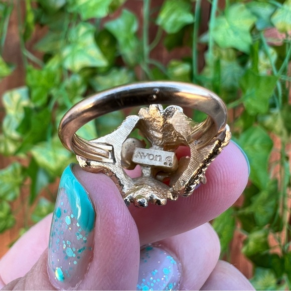 Avon Brand Gold Tone Ring with Opal like beads and flowers - Adjustable 5.5 - 6 - Picture 9 of 12